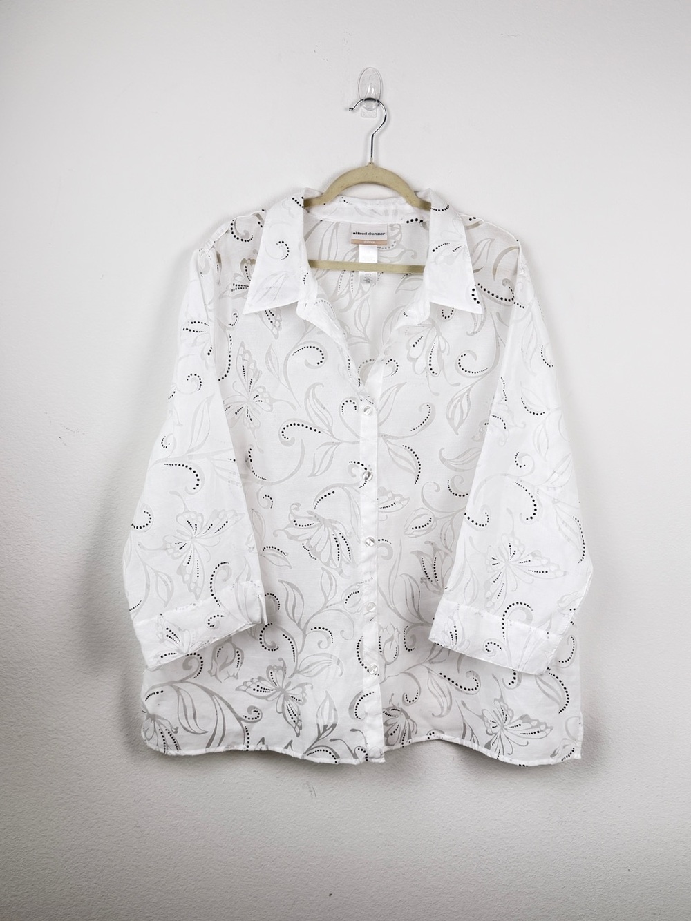Alfred Dunner Woman 3X White Floral Burnout Button Front Blouse